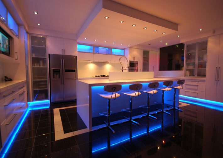 Eclairage LED plan de travail cuisine -  Led cuisine, Eclairage sous  meuble cuisine, Eclairage cuisine